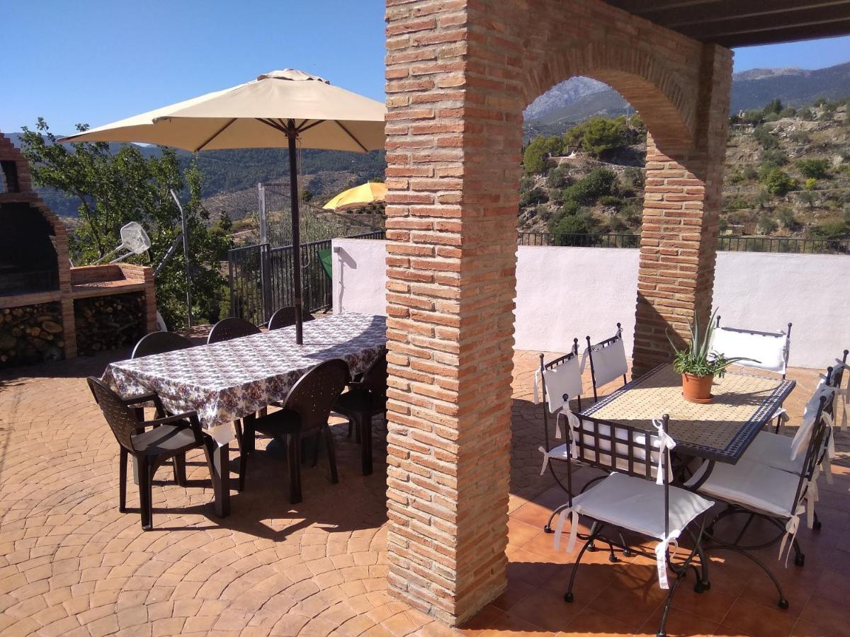 Casa Rural La Revuelta Con Las Mejores Vistas A La Naturaleza Yunquera Esterno foto